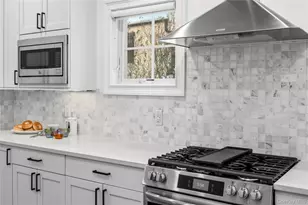 53 Hillside Terrace, Irvington, NY 10533 - Photo 9