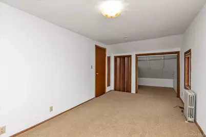 23 Thompson Place, Lynbrook, NY 11563 - Photo 21