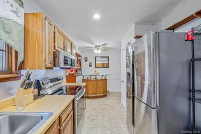 9 Barnes Road, Manorville, NY 11949 - Photo 11