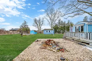 9 Barnes Rd, Manorville, NY 11949 - Photo 33