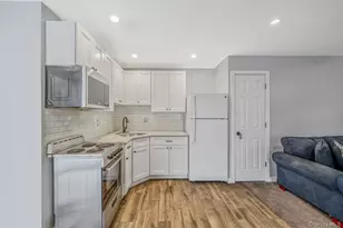 9 Barnes Rd, Manorville, NY 11949 - Photo 19