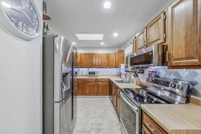 9 Barnes Road, Manorville, NY 11949 - Photo 9