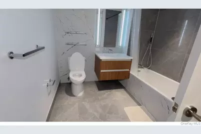 13618 Maple Avenue #10E, Flushing, NY 11355 - Photo 5