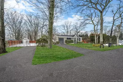 100 Parkside Avenue, Miller Place, NY 11764 - Photo 5