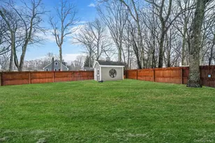 100 Parkside Ave, Miller Place, NY 11764 - Photo 33