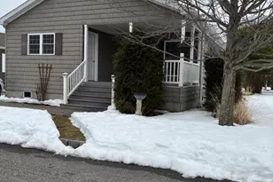 1661-539 Old Country Rd, Riverhead, NY 11901 - Photo 3