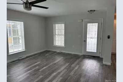1661-539 Old Country Rd #539, Riverhead, NY 11901 - Photo 19