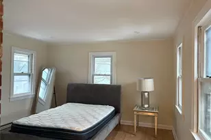 325 Wiggins St, Greenport, NY 11944 - Photo 3