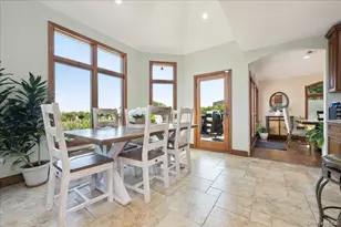 405 Club Ct, Oceanside, NY 11572 - Photo 9