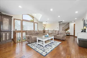 405 Club Ct, Oceanside, NY 11572 - Photo 3