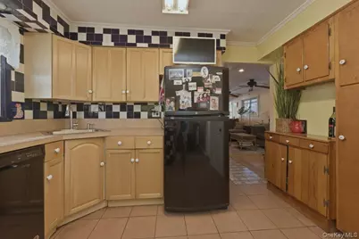 99 Virginia Avenue, Long Beach, NY 11561 - Photo 9