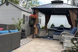 153-12 111th Rd, Jamaica, NY 11433 - Photo 9