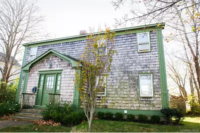 325 Wiggins Street #1st fl, Greenport, NY 11944 - Photo 1