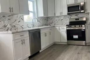 118 Patchogue-Yaphank Rd, Patchogue, NY 11772 - Photo 5