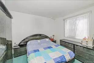 212 Ilyssa Way, New York, NY 10312 - Photo 7