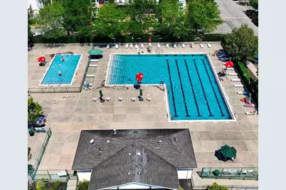 212 Ilyssa Way, New York, NY 10312 - Photo 23