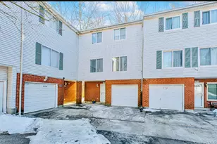 212 Ilyssa Way, New York, NY 10312 - Photo 21