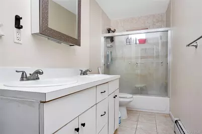 59 Oak Street, Amityville, NY 11701 - Photo 19