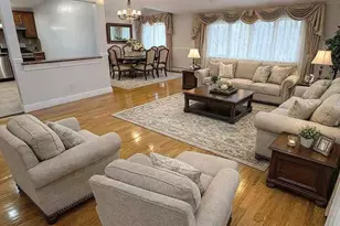 253-12 58th Ave, Little Neck, NY 11362 - Photo 3