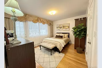 253-12 58 Avenue, Little Neck, NY 11362 - Photo 15