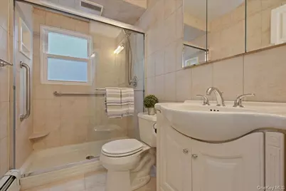 25 Peacock Lane, Levittown, NY 11756 - Photo 13