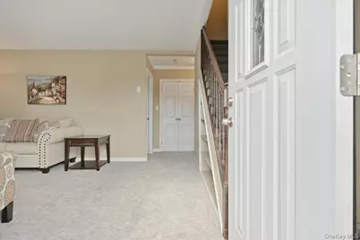 25 Peacock Lane, Levittown, NY 11756 - Photo 3