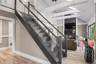 131 Fleets Cove Rd, Huntington, NY 11743 - Photo 15