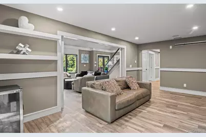 131 Fleets Cove Road, Huntington, NY 11743 - Photo 17
