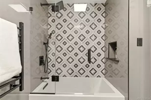 131 Fleets Cove Rd, Huntington, NY 11743 - Photo 31