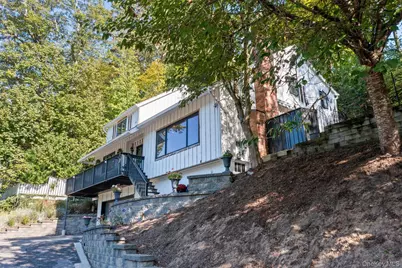 131 Fleets Cove Road, Huntington, NY 11743 - Photo 41