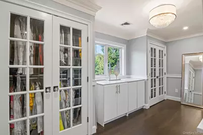 131 Fleets Cove Road, Huntington, NY 11743 - Photo 25