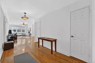30 E Hartsdale Avenue #2J, Hartsdale, NY 10530 - Photo 5