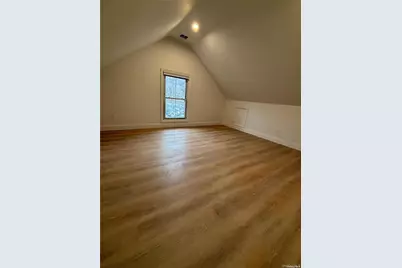 1353 Old Northern Boulevard, Roslyn, NY 11576 - Photo 21