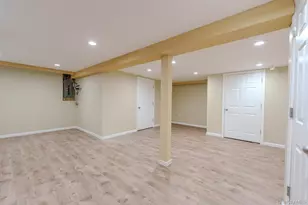 160 Sackville Rd, Garden City, NY 11530 - Photo 17