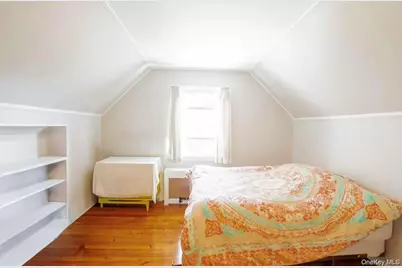 636 S 13th Street, New Hyde Park, NY 11040 - Photo 7