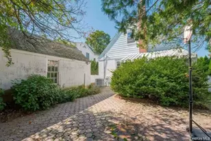 636 S 13th St, New Hyde Park, NY 11040 - Photo 15