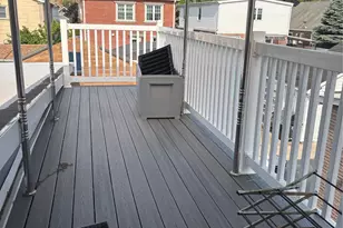 81-17 164th Pl, Flushing, NY 11432 - Photo 17