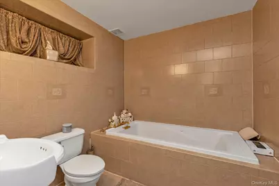 117-30 201st Street, Saint Albans, NY 11412 - Photo 15