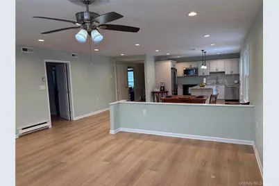 498 Cranston Lane, Ridge, NY 11961 - Photo 9