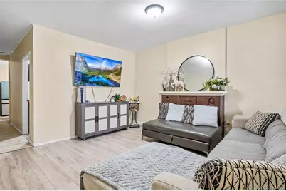 9517 125th Street, Richmond Hill, NY 11419 - Photo 5