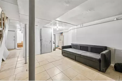 9517 125th Street, Richmond Hill, NY 11419 - Photo 17