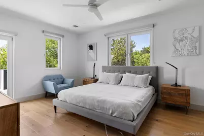 1001 Peconic Bay Blvd, Jamesport, NY 11947 - Photo 15