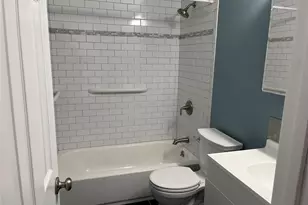 51 Whalers Cove, Babylon, NY 11702 - Photo 9