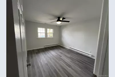 51 Whalers Cove, Babylon, NY 11702 - Photo 15