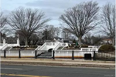 51 Whalers Cove, Babylon, NY 11702 - Photo 21