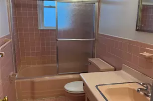 167 Lincoln Ave, Yonkers, NY 10704 - Photo 13