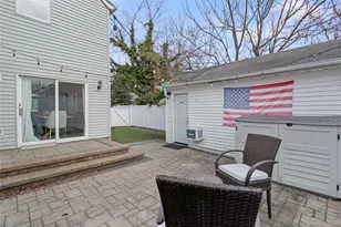 6 Charles Pl, Bayville, NY 11709 - Photo 15