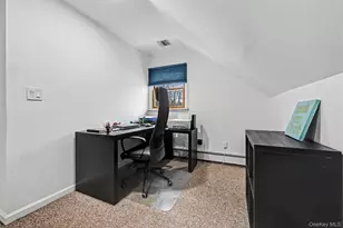 327 Barton Ave, Patchogue, NY 11772 - Photo 15