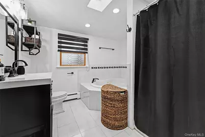 327 Barton Avenue, Patchogue, NY 11772 - Photo 17