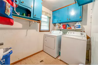 34 Boulevard Avenue, Greenlawn, NY 11740 - Photo 11